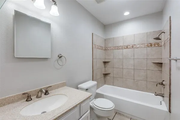 $2,195 | 3814 Drakestone Avenue, Rowlett, TX 75088