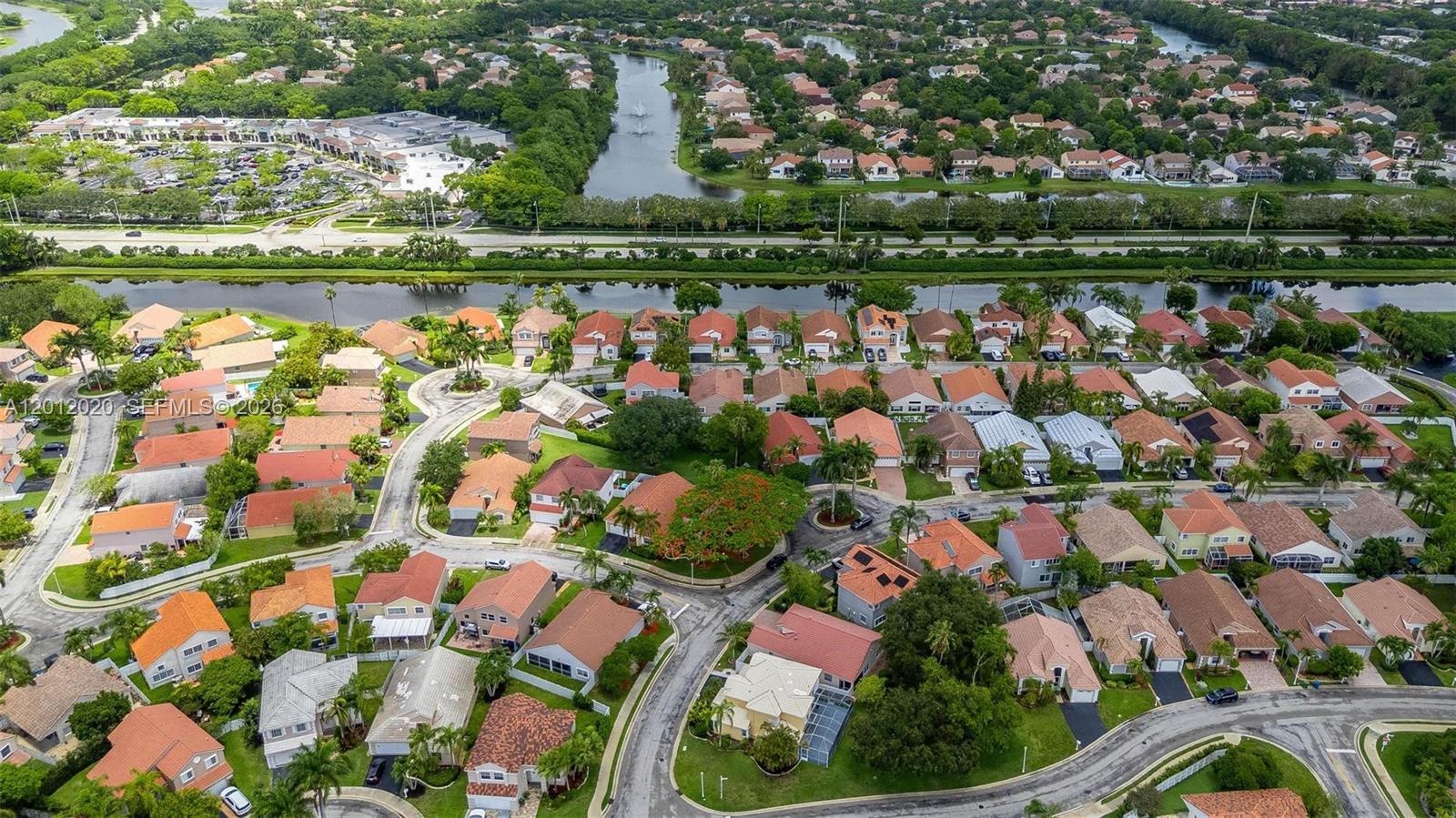 303 Bridgeton Road Weston, FL 33326 - Photo 37 of 51 Photo 37