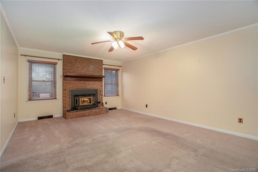 8615 Beechbrooke Road, Unit 2 Charlotte, NC 28227 - Photo 11 of 37 Gallery Image 11