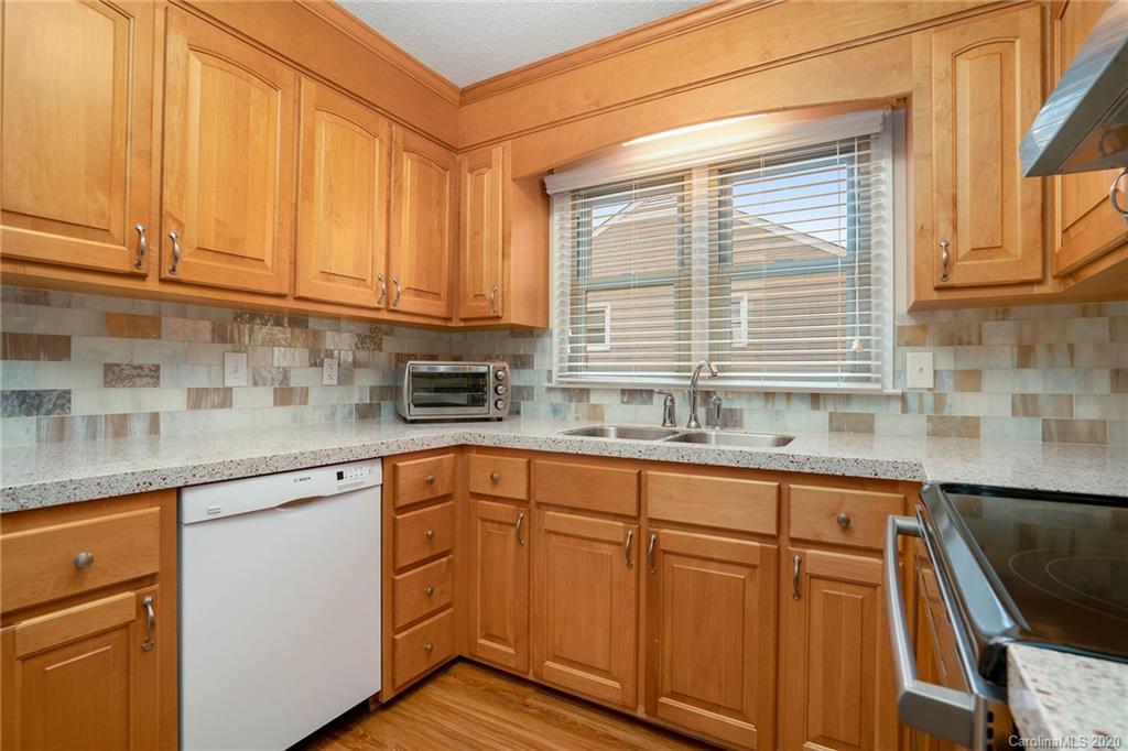 8615 Beechbrooke Road, Unit 2 Charlotte, NC 28227 - Photo 15 of 37 Gallery Image 15