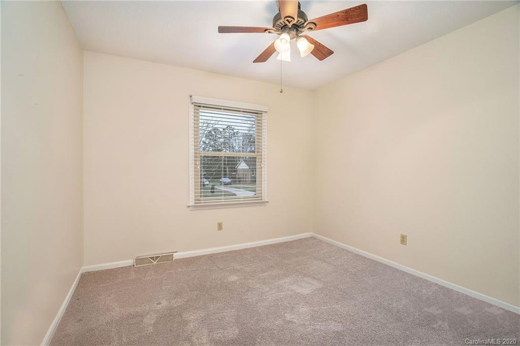 8615 Beechbrooke Road, Unit 2 Charlotte, NC 28227 - Photo 31 of 37 Gallery Image 31
