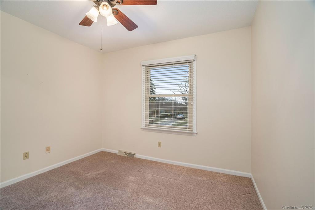 8615 Beechbrooke Road, Unit 2 Charlotte, NC 28227 - Photo 33 of 37 Gallery Image 33
