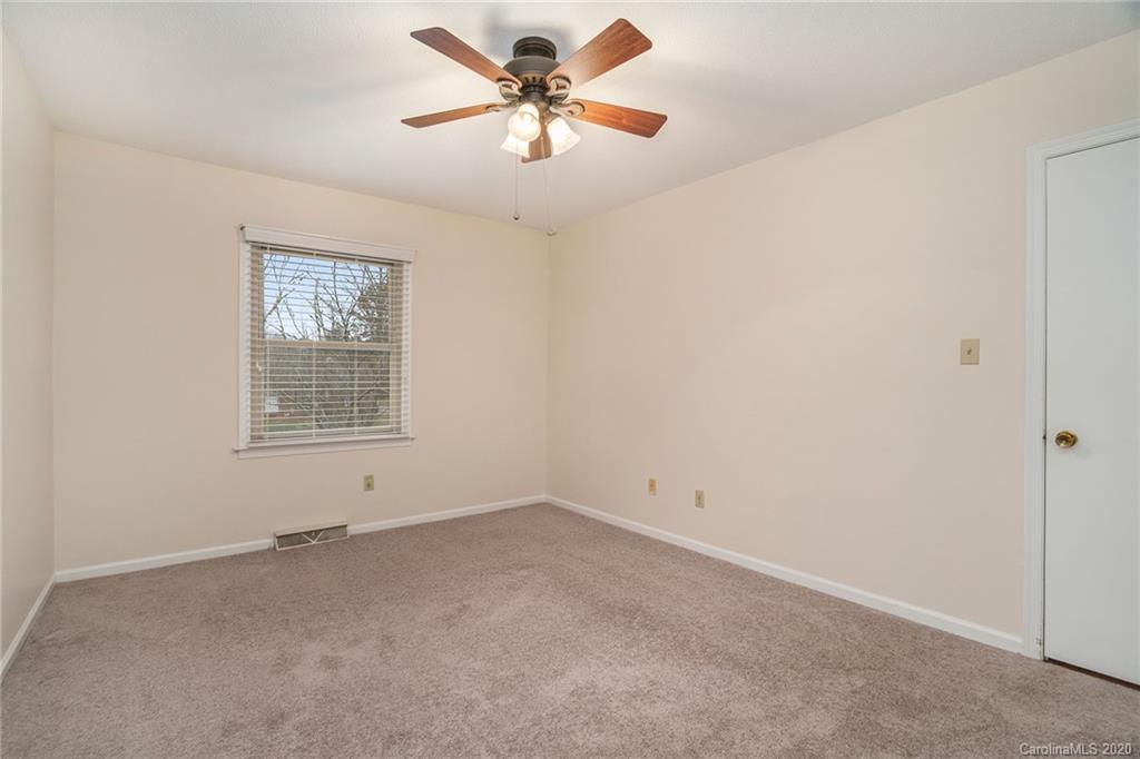8615 Beechbrooke Road, Unit 2 Charlotte, NC 28227 - Photo 35 of 37 Gallery Image 35