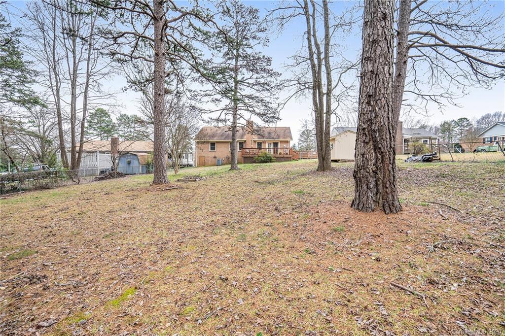 8615 Beechbrooke Road, Unit 2 Charlotte, NC 28227 - Photo 8 of 37 Gallery Image 8