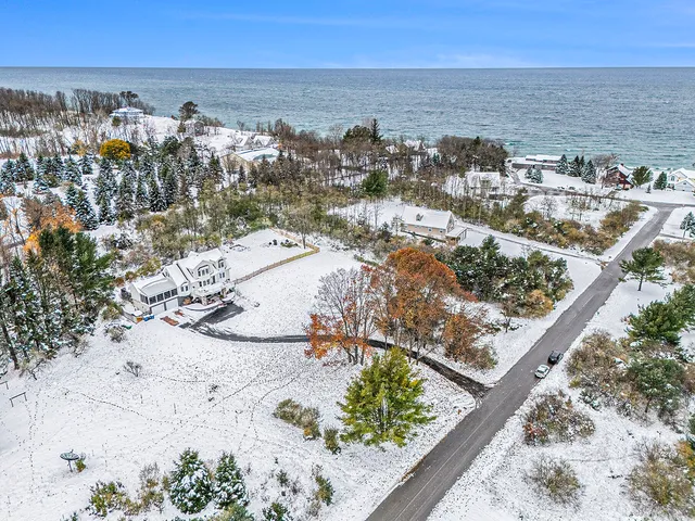 $765,000 | 6679 Dunecrest Avenue, Ludington, MI 49431