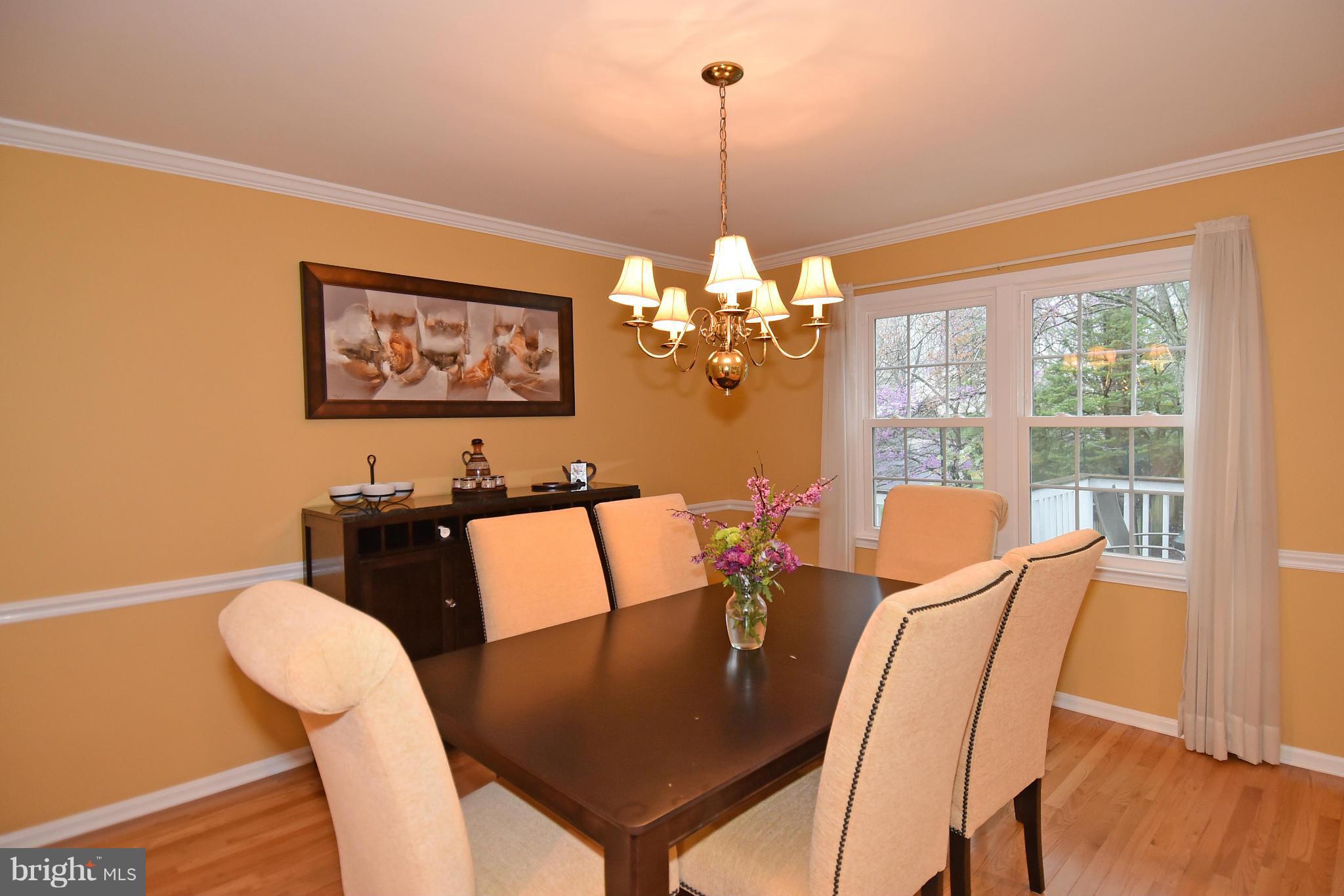 1820 Batten Hollow Road Vienna, VA 22182 - Photo 6 of 30 Dining Room