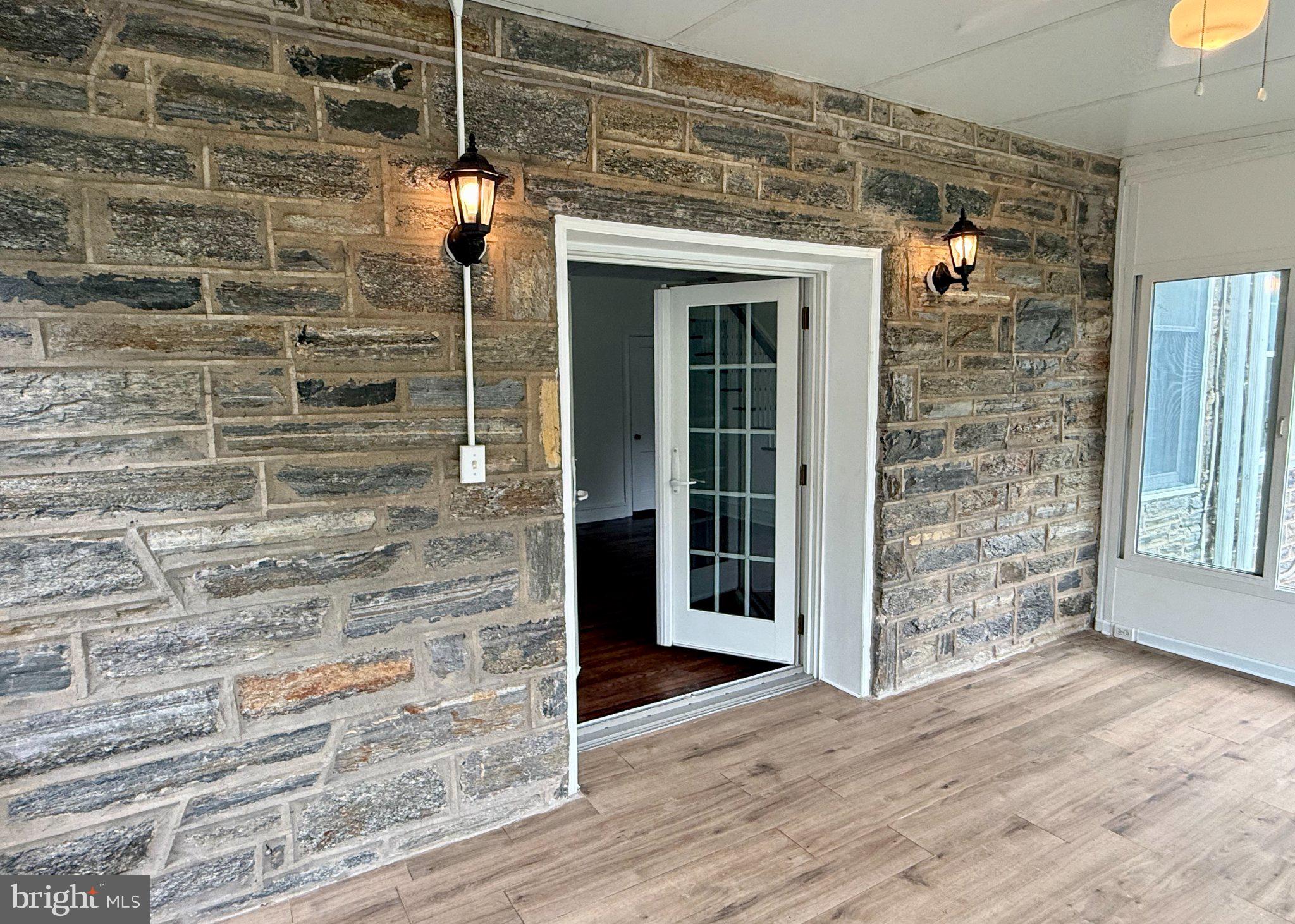 284 South Devon Avenue Wayne, PA 19087 - Photo 10 of 30 Gallery Image 10
