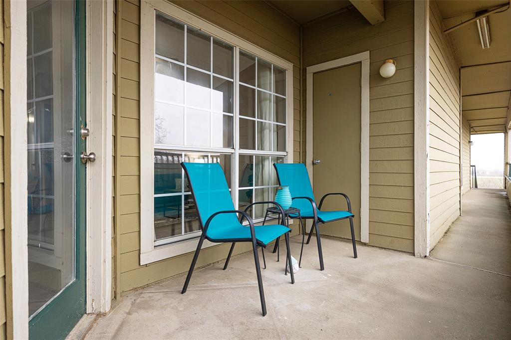 4113 Esters Road, Unit 609 Irving, TX 75038 - Photo 18 of 24 View of balcony