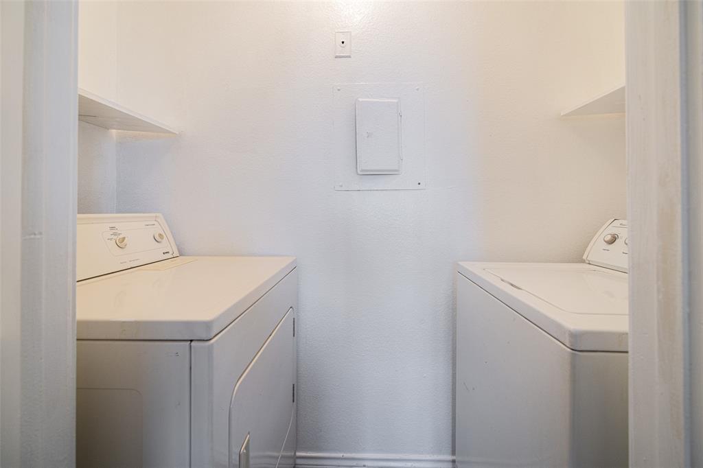 4113 Esters Road, Unit 609 Irving, TX 75038 - Photo 20 of 24 a utility room with dryer and washer