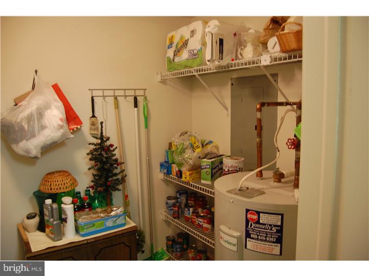 342 Brandon Road Norristown, PA 19403 - Photo 6 of 14 Laundry Room