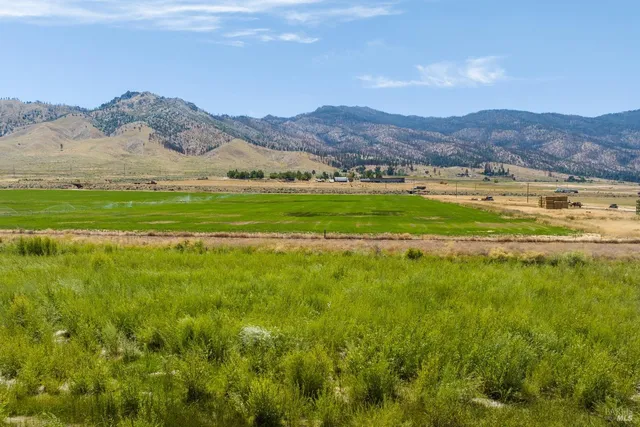 $10,999,999 | 425-940 Constantia Road, Doyle, CA 96109