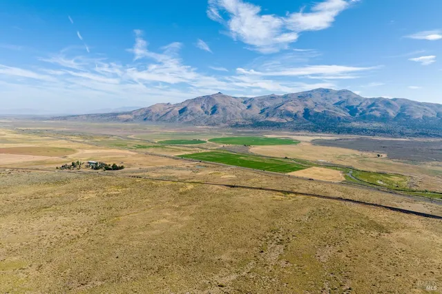 $10,999,999 | 425-940 Constantia Road, Doyle, CA 96109