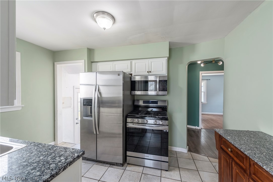 5607 Ackley Road Parma, OH 44129 - Photo 9 of 44 Gallery Image 9