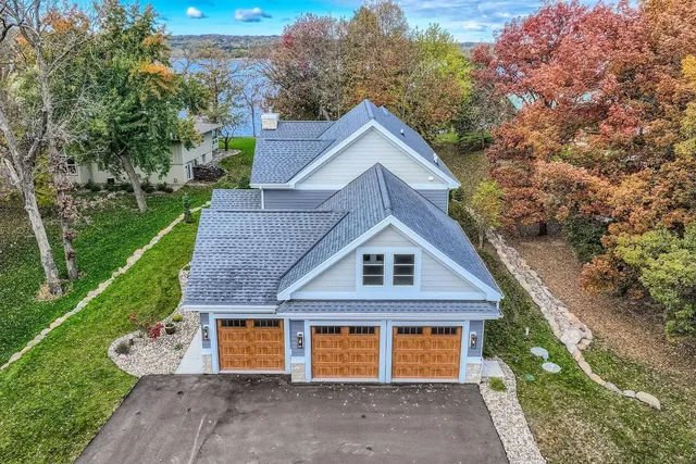 $3,200,000 | 294 Cove Road, Hudson, WI 54016