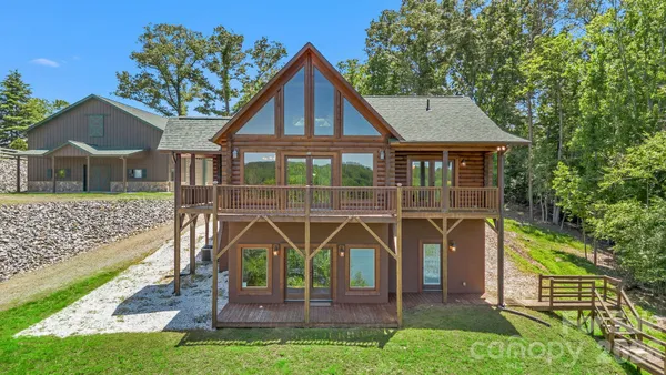 $1,350,000 | 318 Heron Point Drive, Wilkesboro, NC 28697