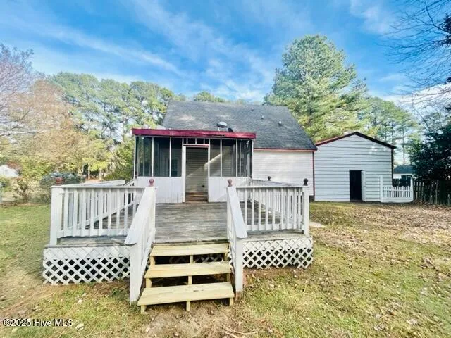 $1,890 | 101 Southridge Drive, Greenville, NC 27858