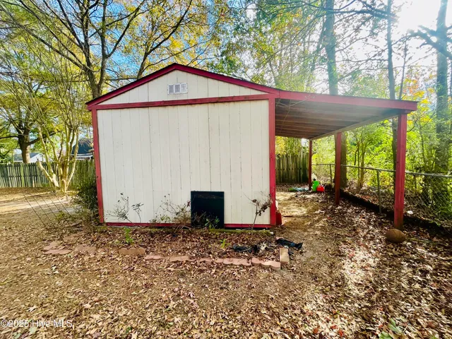 $1,890 | 101 Southridge Drive, Greenville, NC 27858