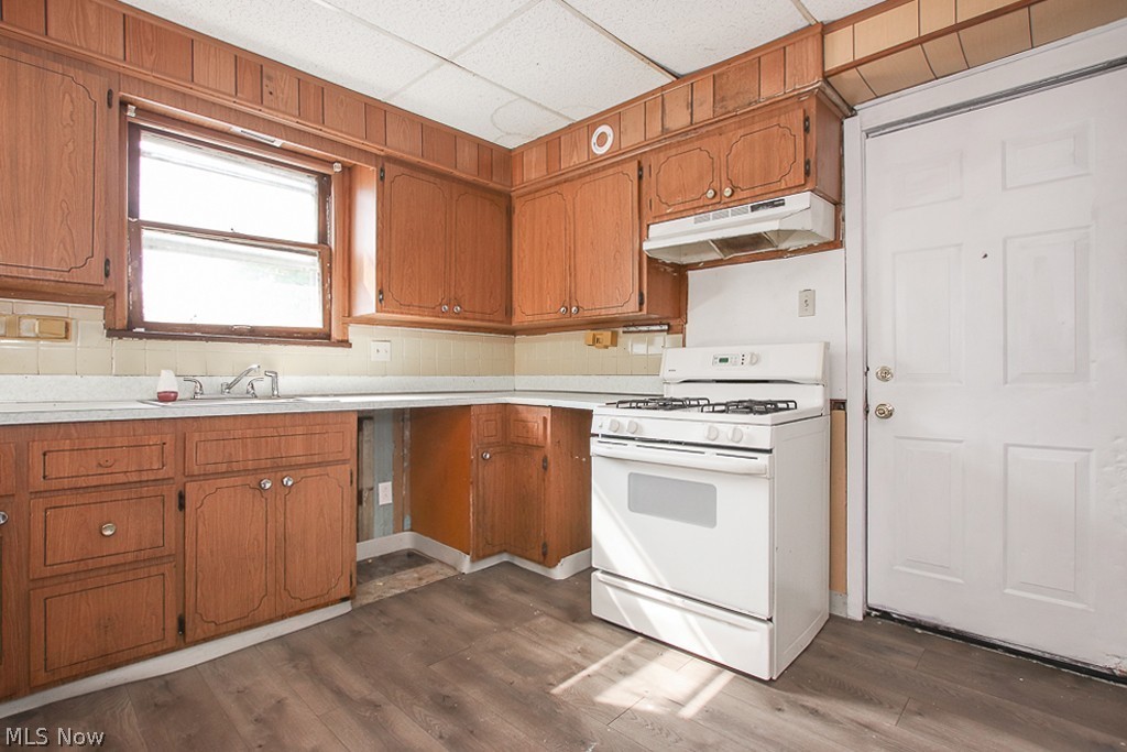 456 Cleveland Road Cleveland, OH 44108 - Photo 5 of 26 Gallery Image 5