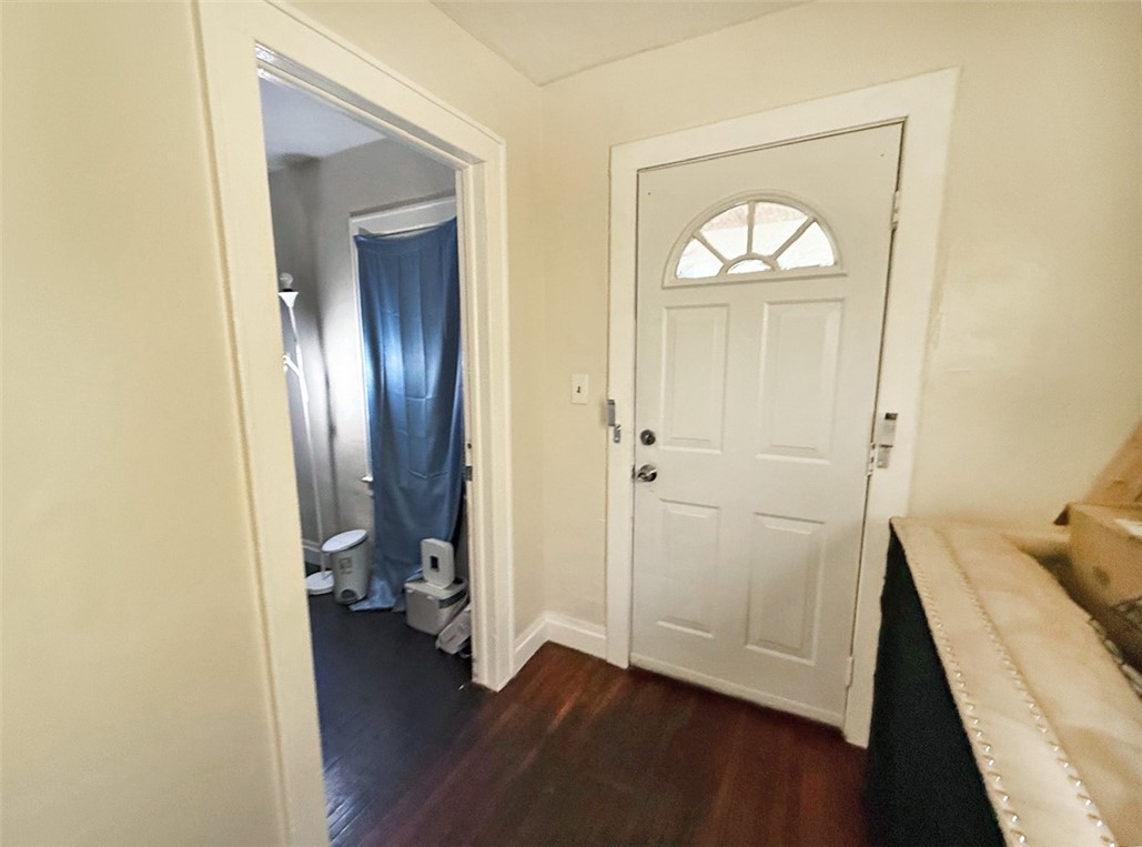 690 Seward Street Rochester, NY 14611 - Photo 6 of 30