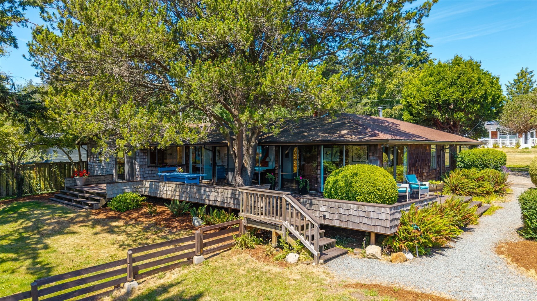 7914 Tidewater Road Anacortes, WA 98221 - Photo 28 of 40
