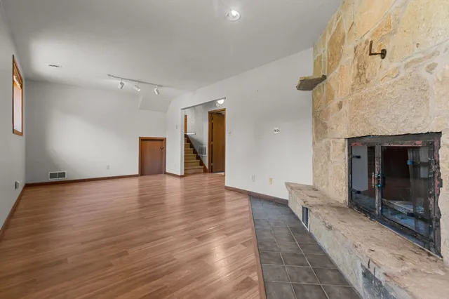 $475,000 | 634 East Walnut Place, Sturgeon Bay, WI 54235