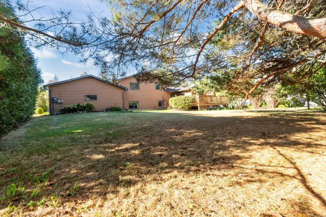 $475,000 | 634 East Walnut Place, Sturgeon Bay, WI 54235