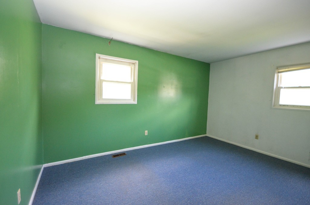 637 Benson Road Northbridge, MA 01588 - Photo 12 of 19 Gallery Image 12