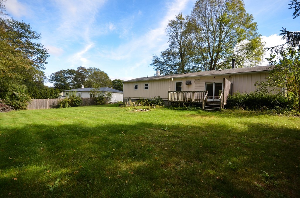 637 Benson Road Northbridge, MA 01588 - Photo 18 of 19 Gallery Image 18