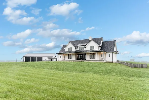 $2,100,000 | 22852 Dempsey Road, Leavenworth, KS 66048