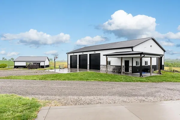$2,100,000 | 22852 Dempsey Road, Leavenworth, KS 66048