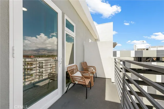 $1,400,000 | 168 South Monterey Street, Unit 512, Alhambra, CA 91801