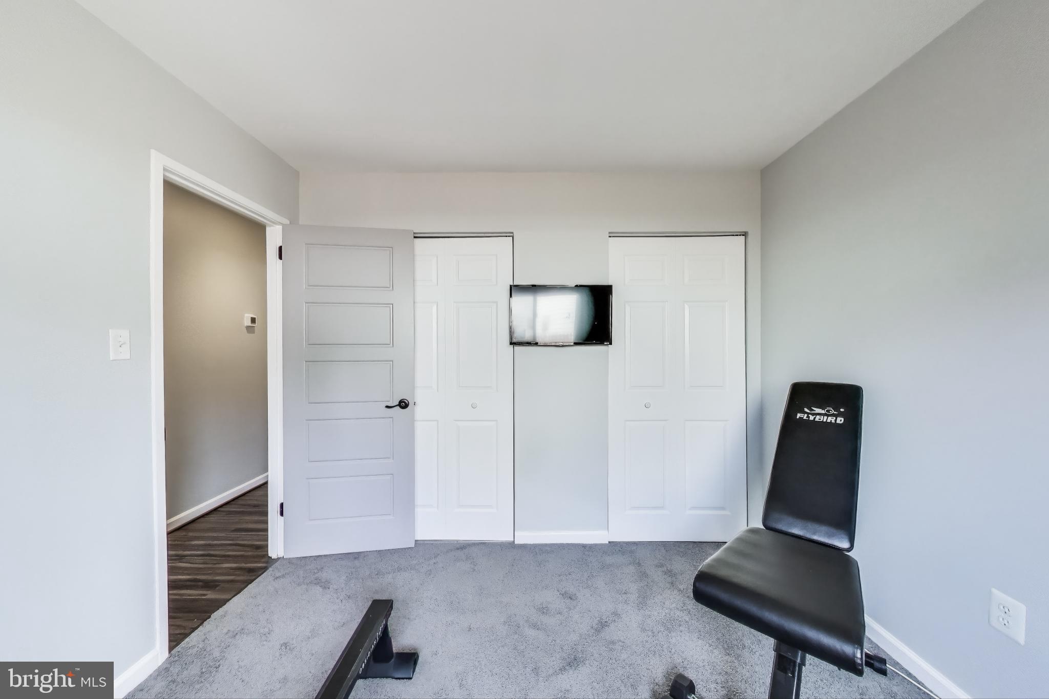 4400 Flintstone Road Alexandria, VA 22306 - Photo 21 of 39 Bedroom 3