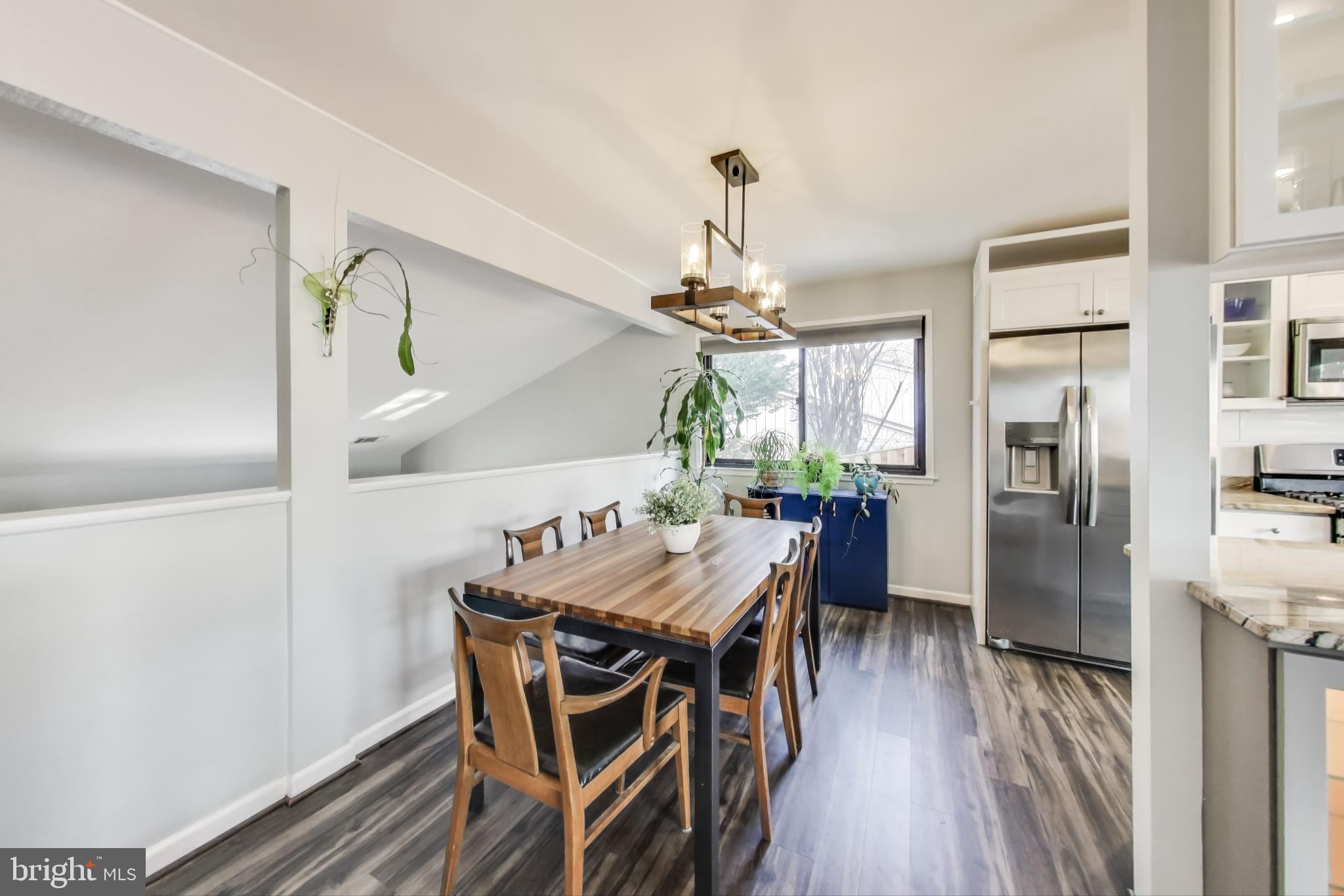 4400 Flintstone Road Alexandria, VA 22306 - Photo 6 of 39 Open Dining Area