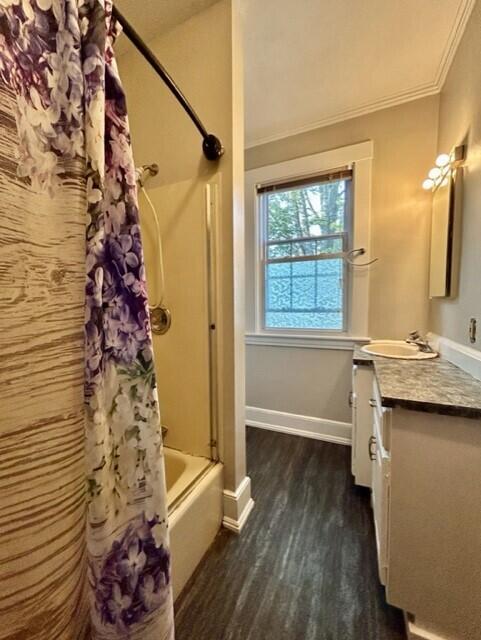 33 Oak Street Springvale, ME 04083 - Photo 12 of 23 1st floor full bath