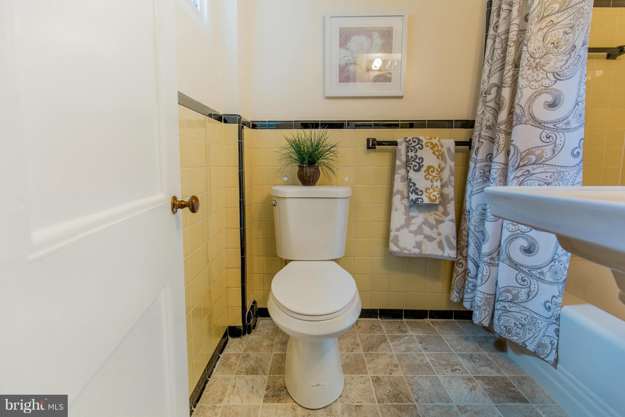 7 Indian Spring Drive Silver Spring, MD 20901 - Photo 29 of 30 Bath