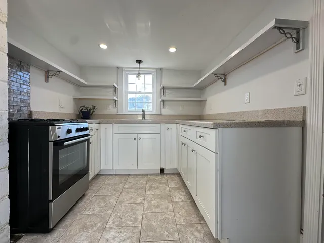 $350,000 | 117 Oak Neck Road, Hyannis, MA 02601