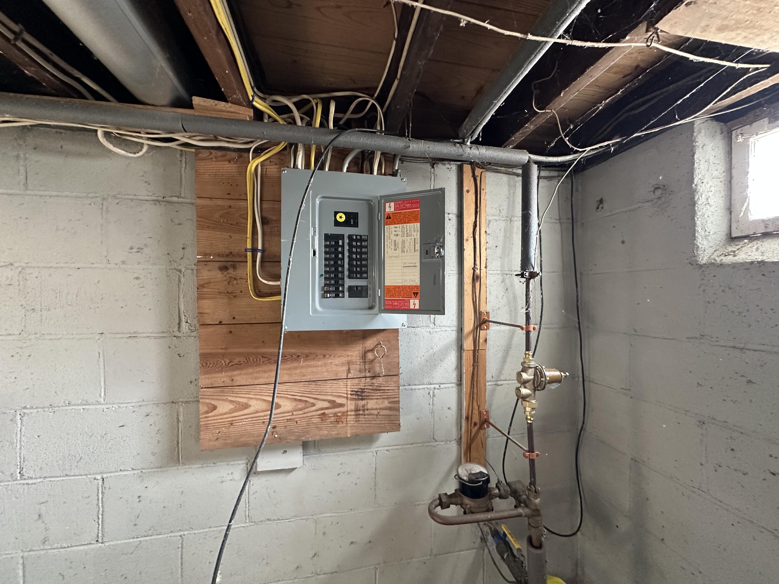 117 Oak Neck Road Hyannis, MA 02601 - Photo 23 of 25 a view of entryway