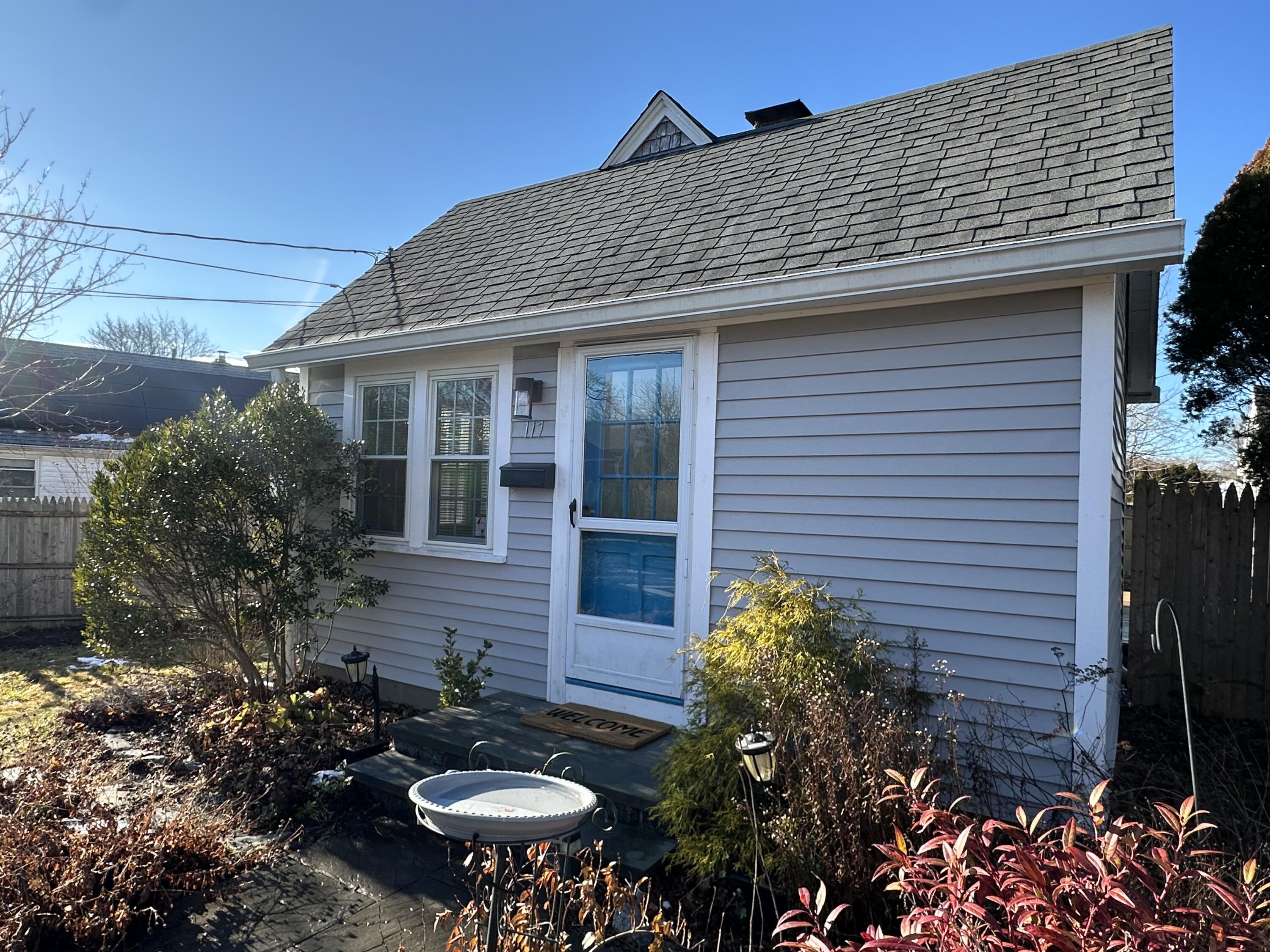 117 Oak Neck Road Hyannis, MA 02601 - Photo 3 of 25