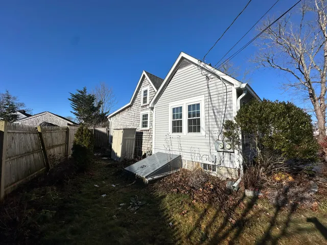 $350,000 | 117 Oak Neck Road, Hyannis, MA 02601