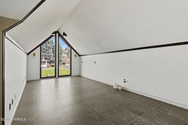 a view of an entryway