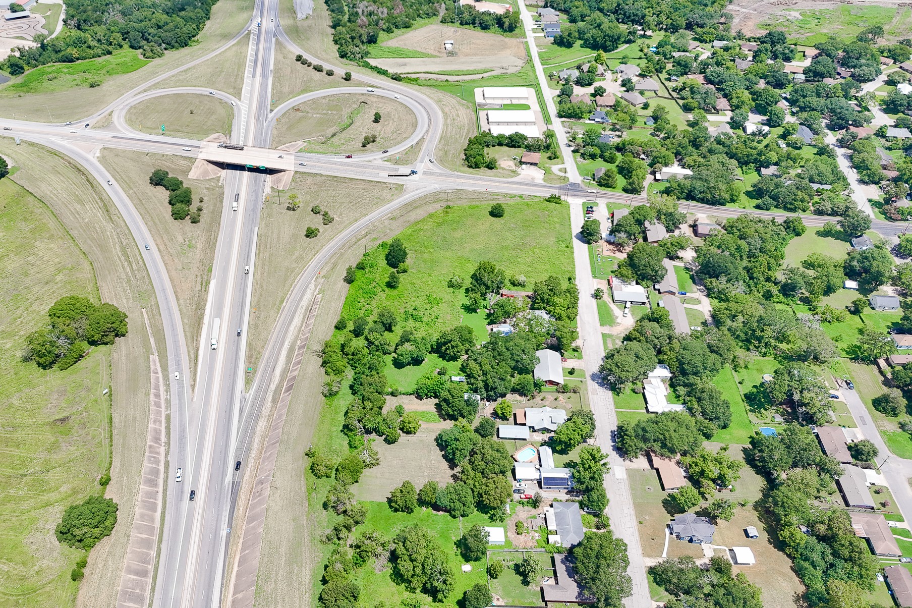 102 South Dixie Street Brenham, TX 77833 - Photo 4 of 40