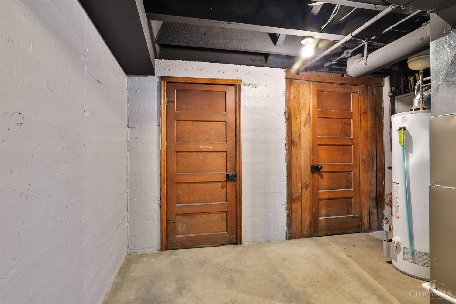 6842 Roe Street Cincinnati, OH 45227 - Photo 18 of 32 Gallery Image 18