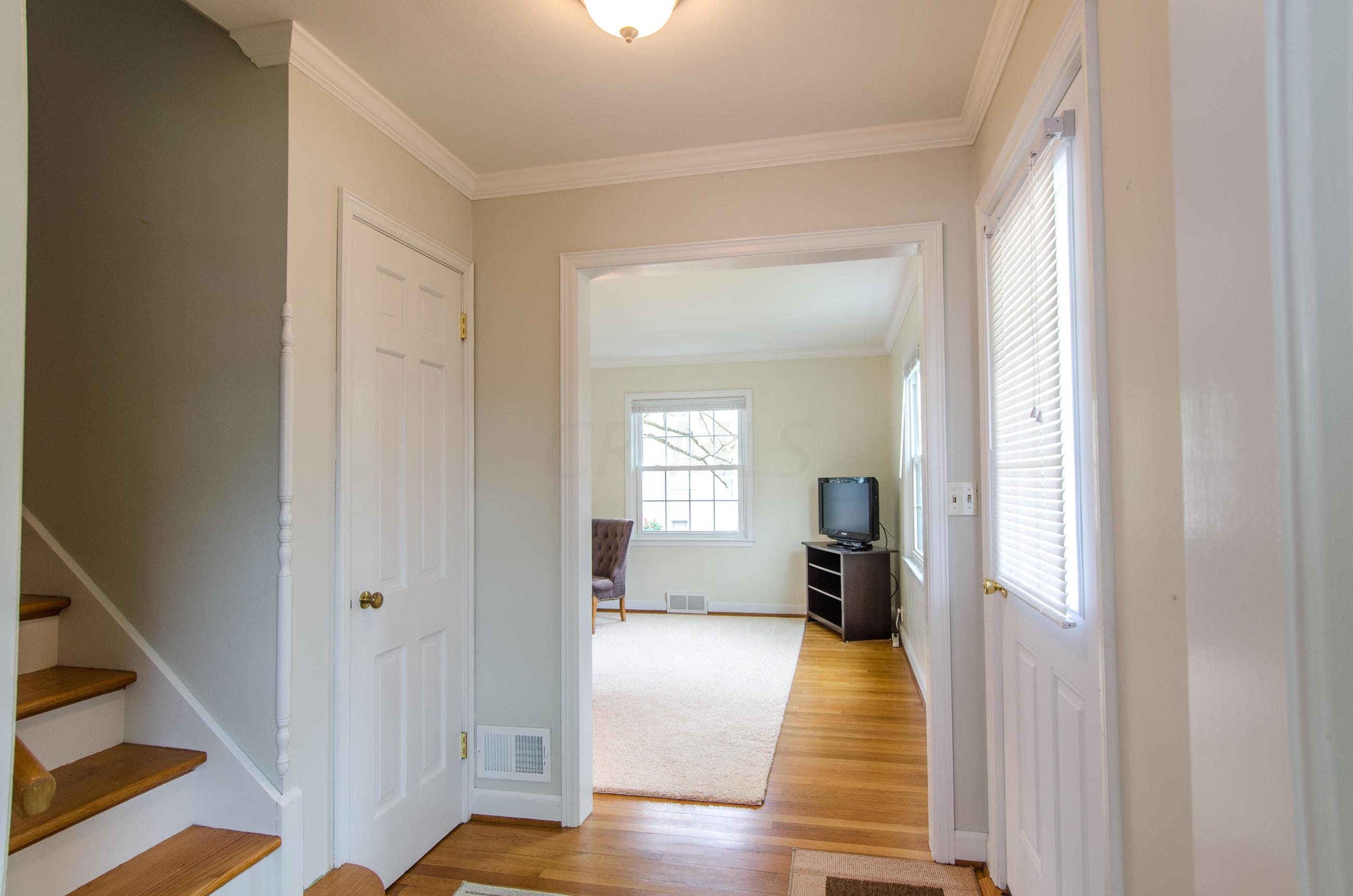 165 Rugg Avenue Newark, OH 43055 - Photo 3 of 38 Gallery Image 3
