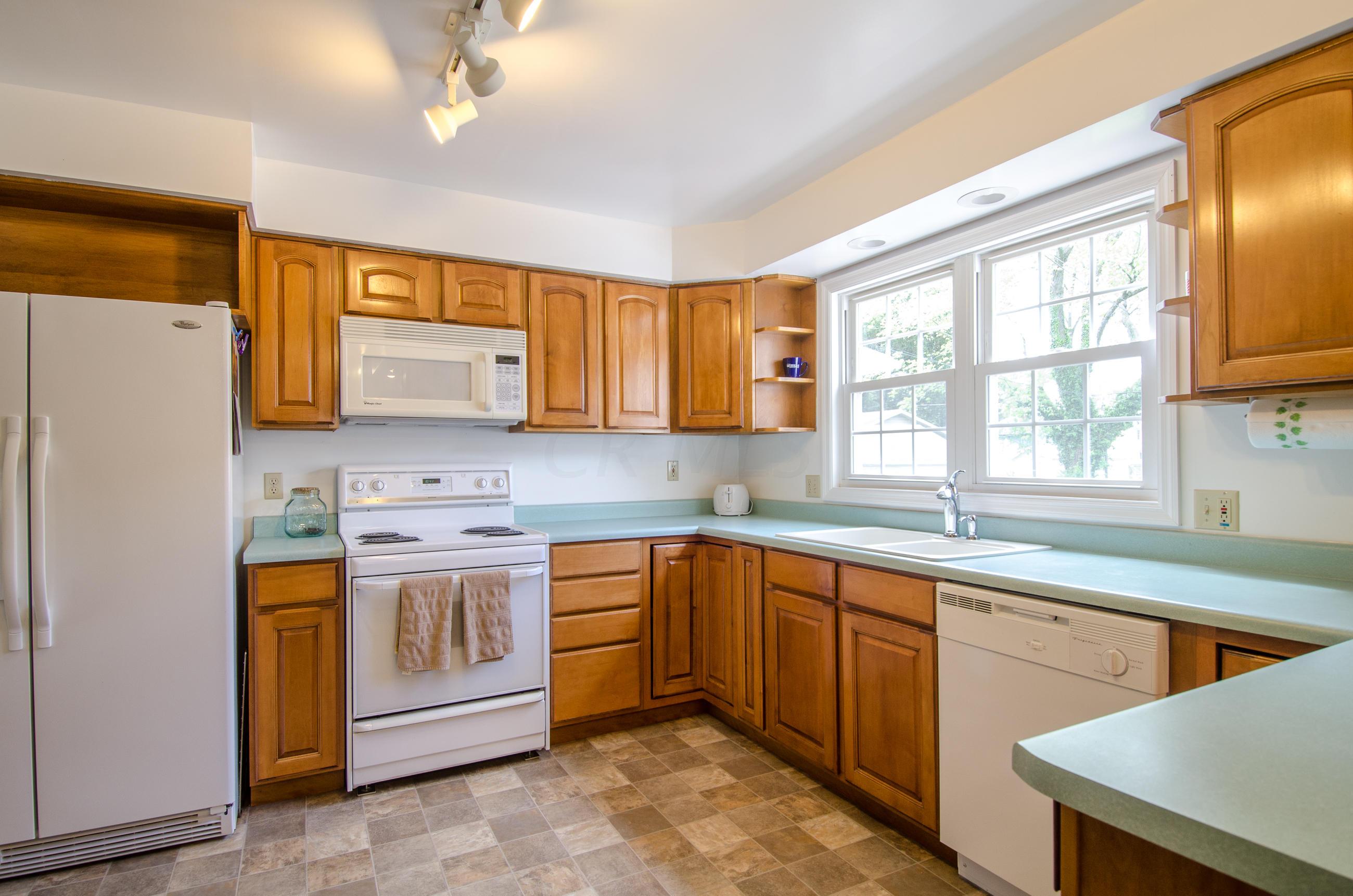 165 Rugg Avenue Newark, OH 43055 - Photo 10 of 38 Gallery Image 10
