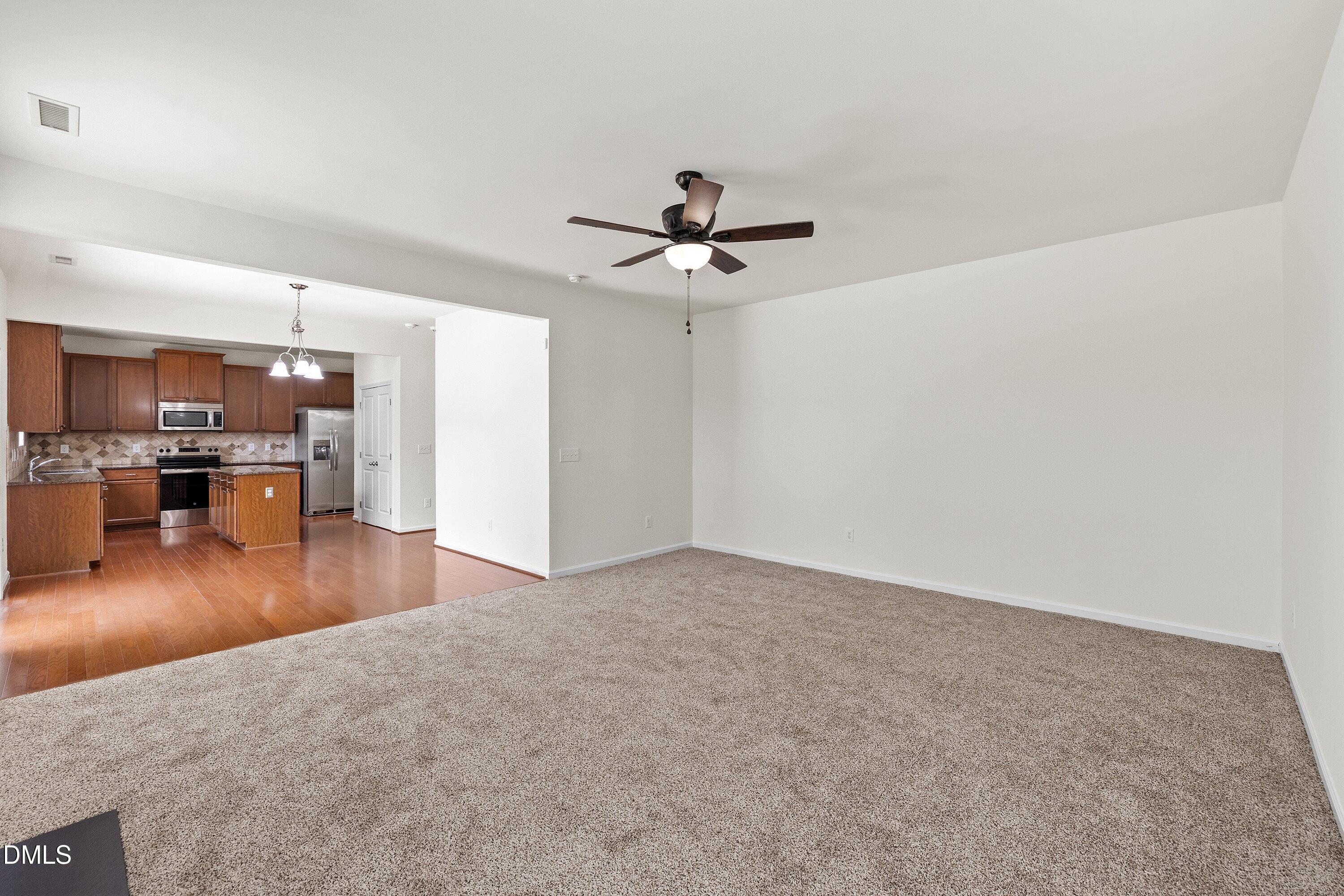 103 Thorngate Road Durham, NC 27703 - Photo 23 of 50 28-103 Thorngate Rd_7377