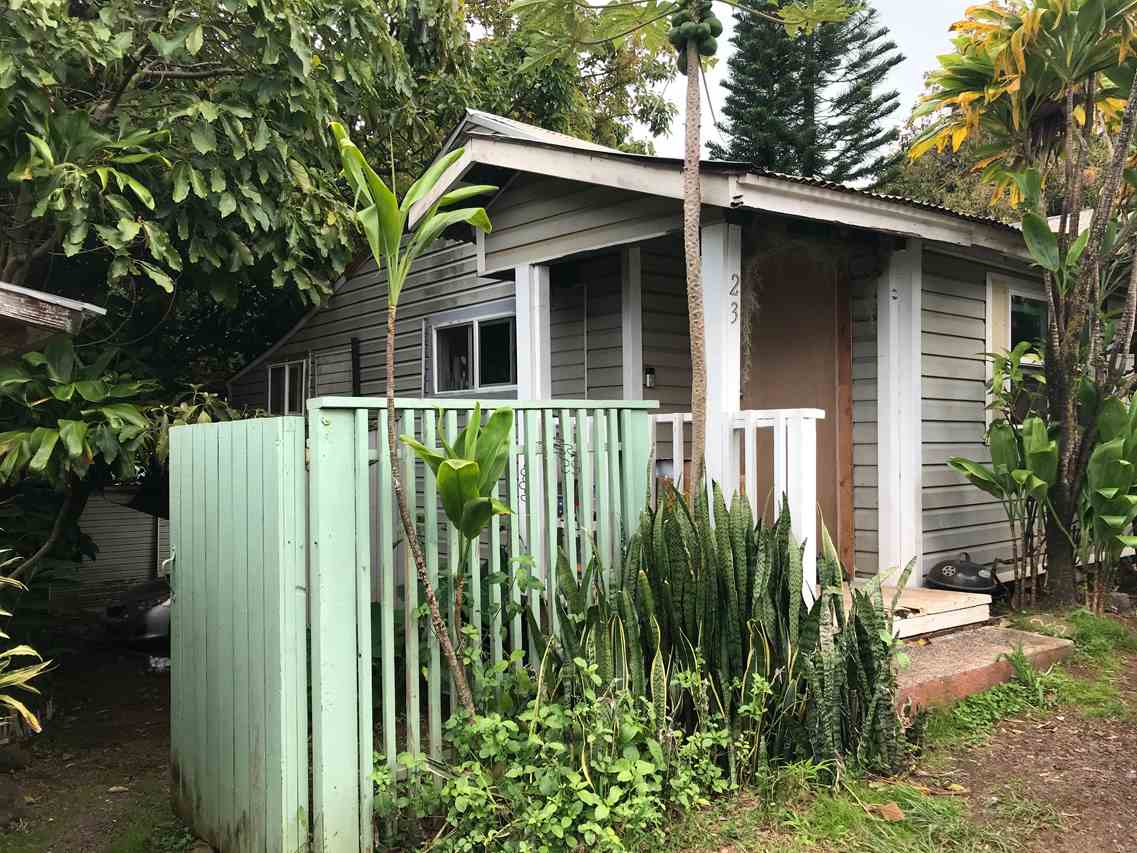 15 Olinda Road Makawao, HI 96768 - Photo 7 of 18 a view of a house with a small yard