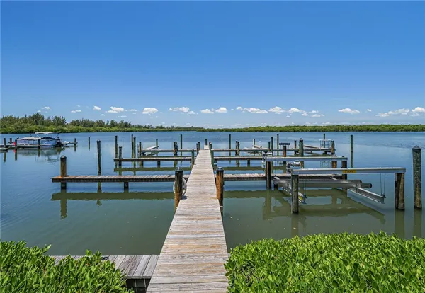 $4,500 | 5151 Jimmy Buffett Mem Highway, Unit 516, Vero Beach, FL 32963