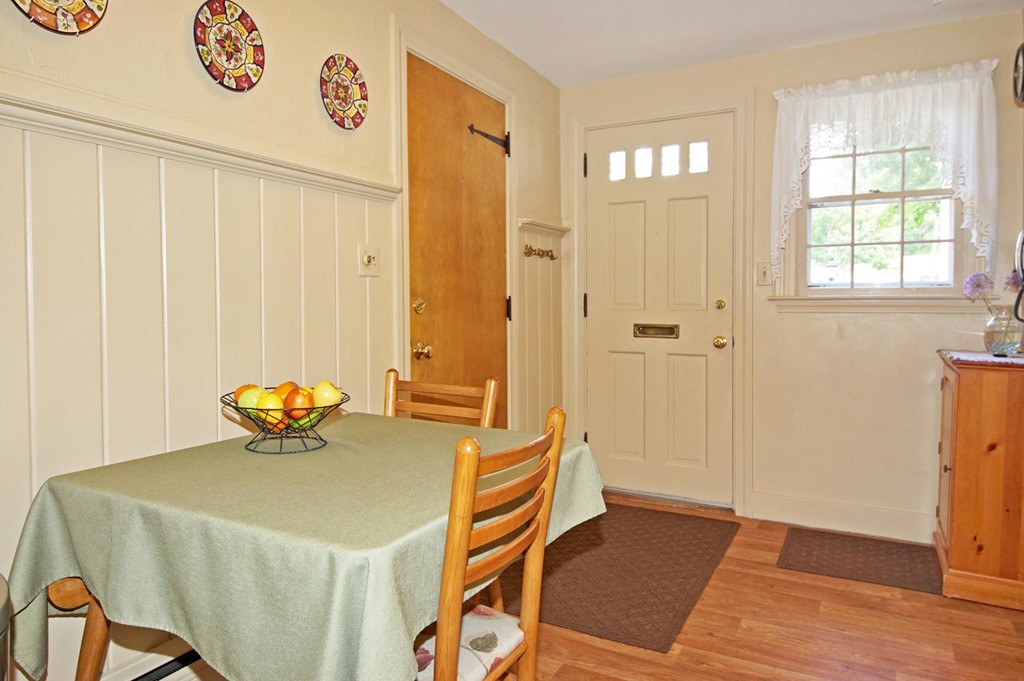 56 Edgewood Road Shrewsbury, MA 01545 - Photo 12 of 30 Gallery Image 12