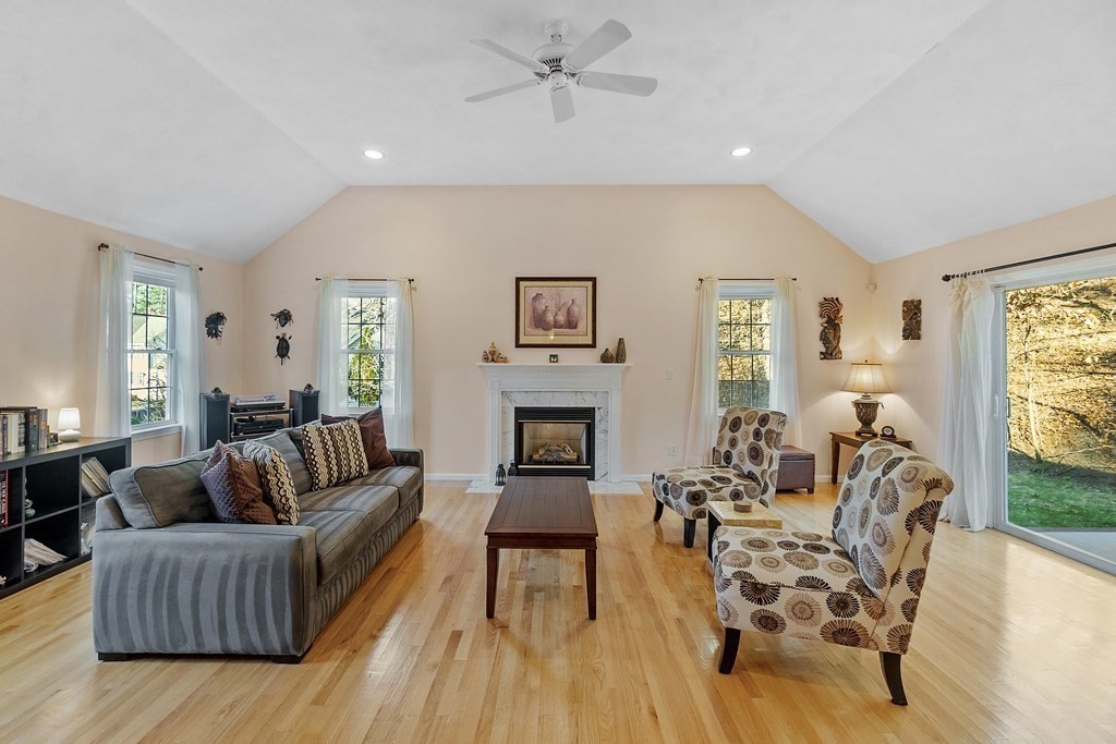 6 Riley Road Westford, MA 01886 - Photo 9 of 41 Gallery Image 9