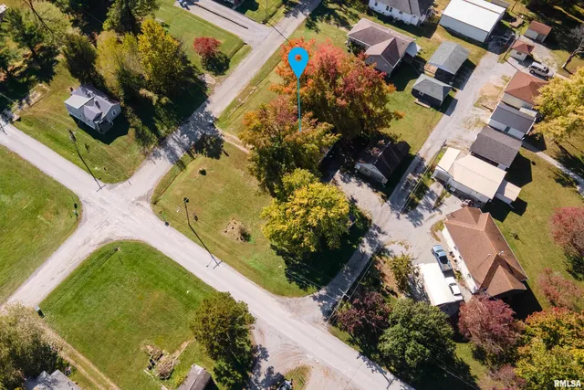 $84,900 | 320 Franklin Avenue, Orient, IL 62874